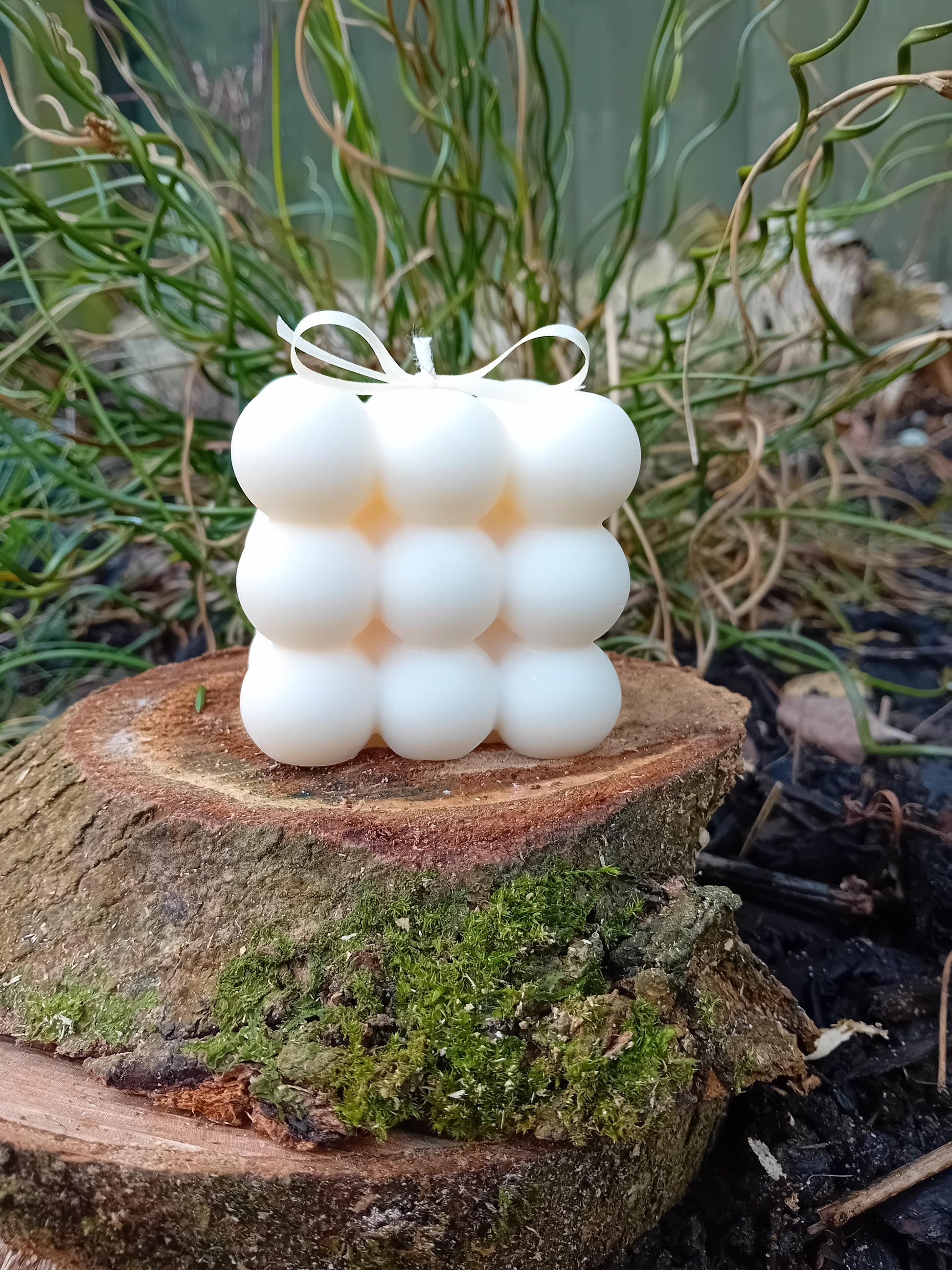 White bubble candle